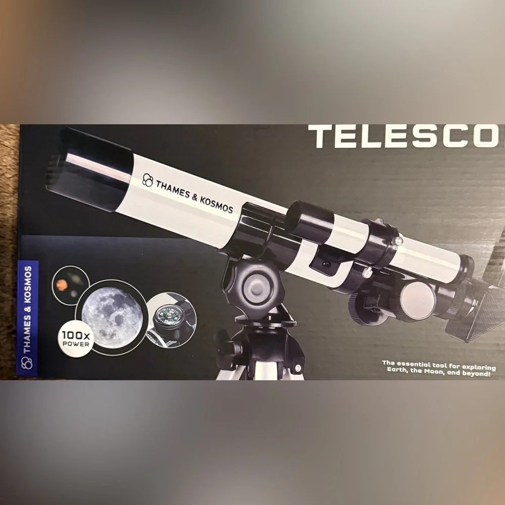 Thames & Kosmos Black and White Telescope
